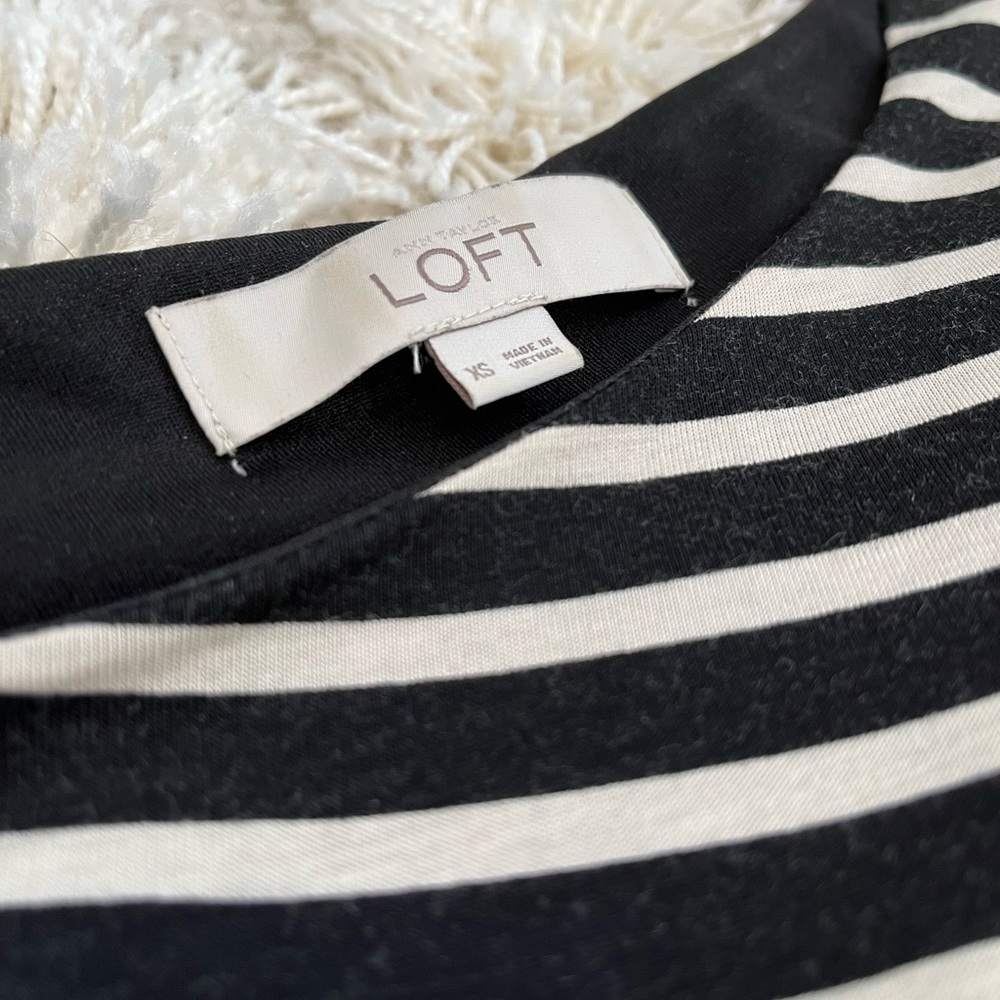 LOFT - Fitted Striped MIDI Dress - Picture 4 of 4